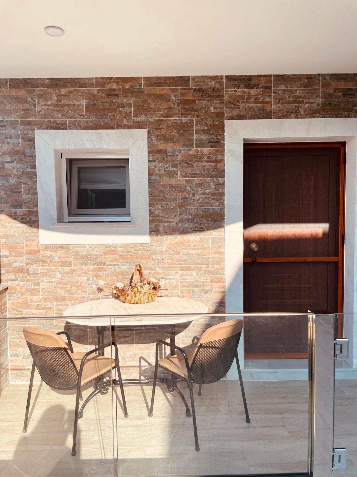 Iris Luxury House Apartment Agioi Deka  Exterior photo